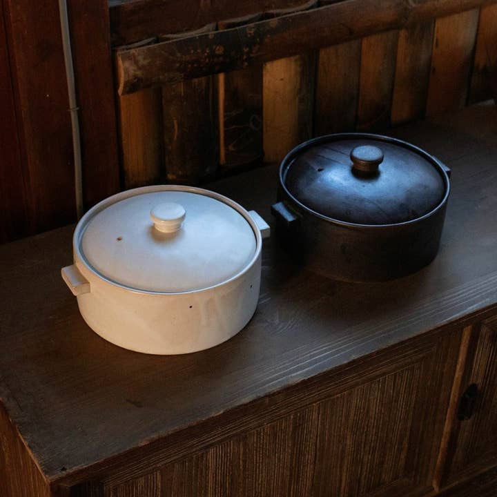 Ishikawa earthenware pot for wholesale by Japacolle — Japan Collections | See Latest News in "About"