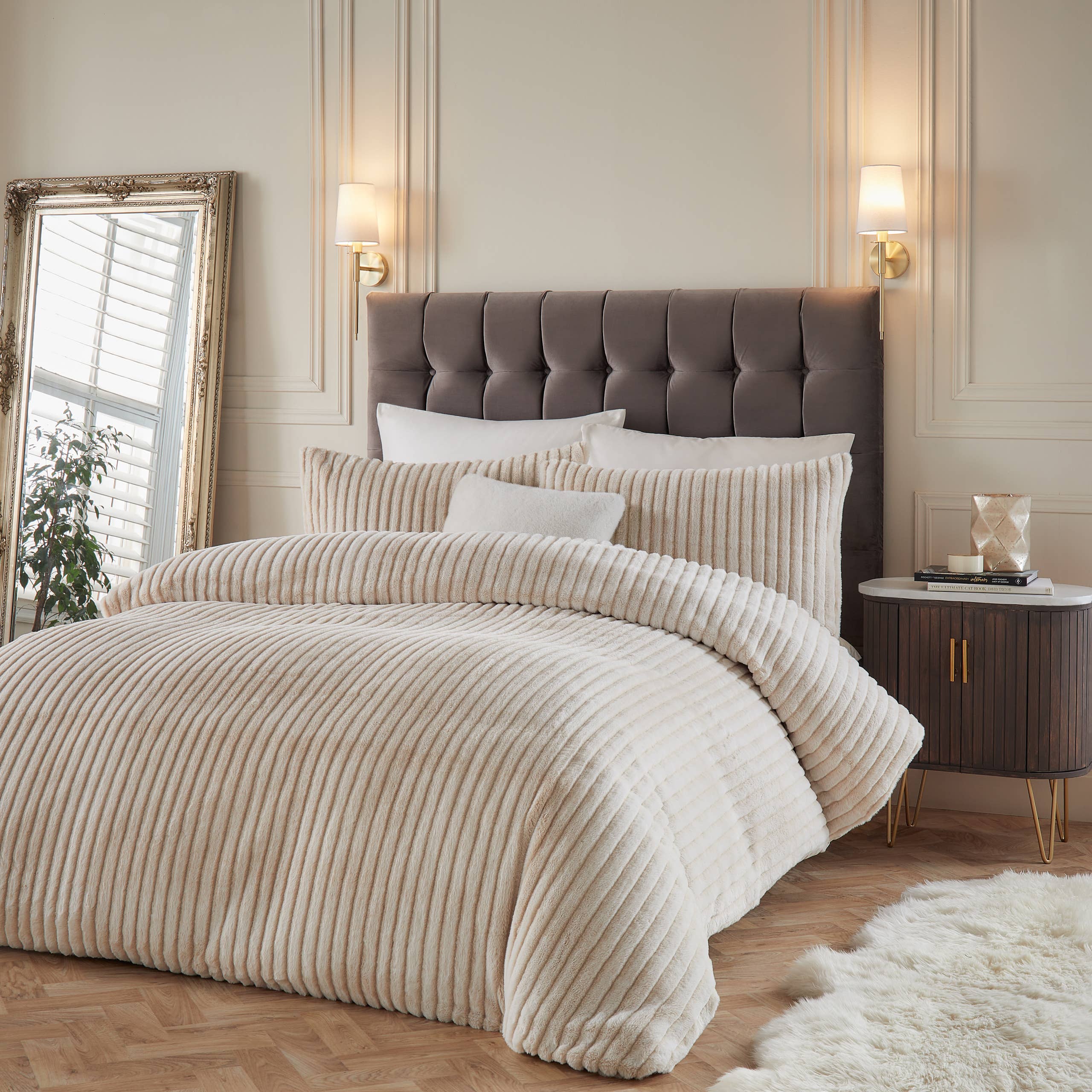 Alpine Striped Faux Fur Duvet Cover Set Champagne for wholesale on Faire0