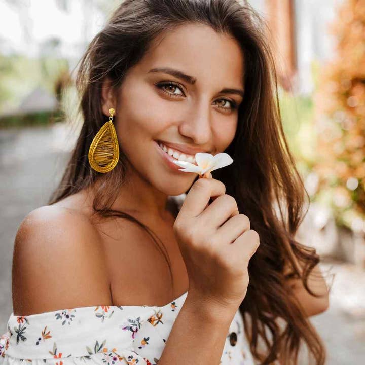 Wood'in oorbellen voor wholesale door Ora