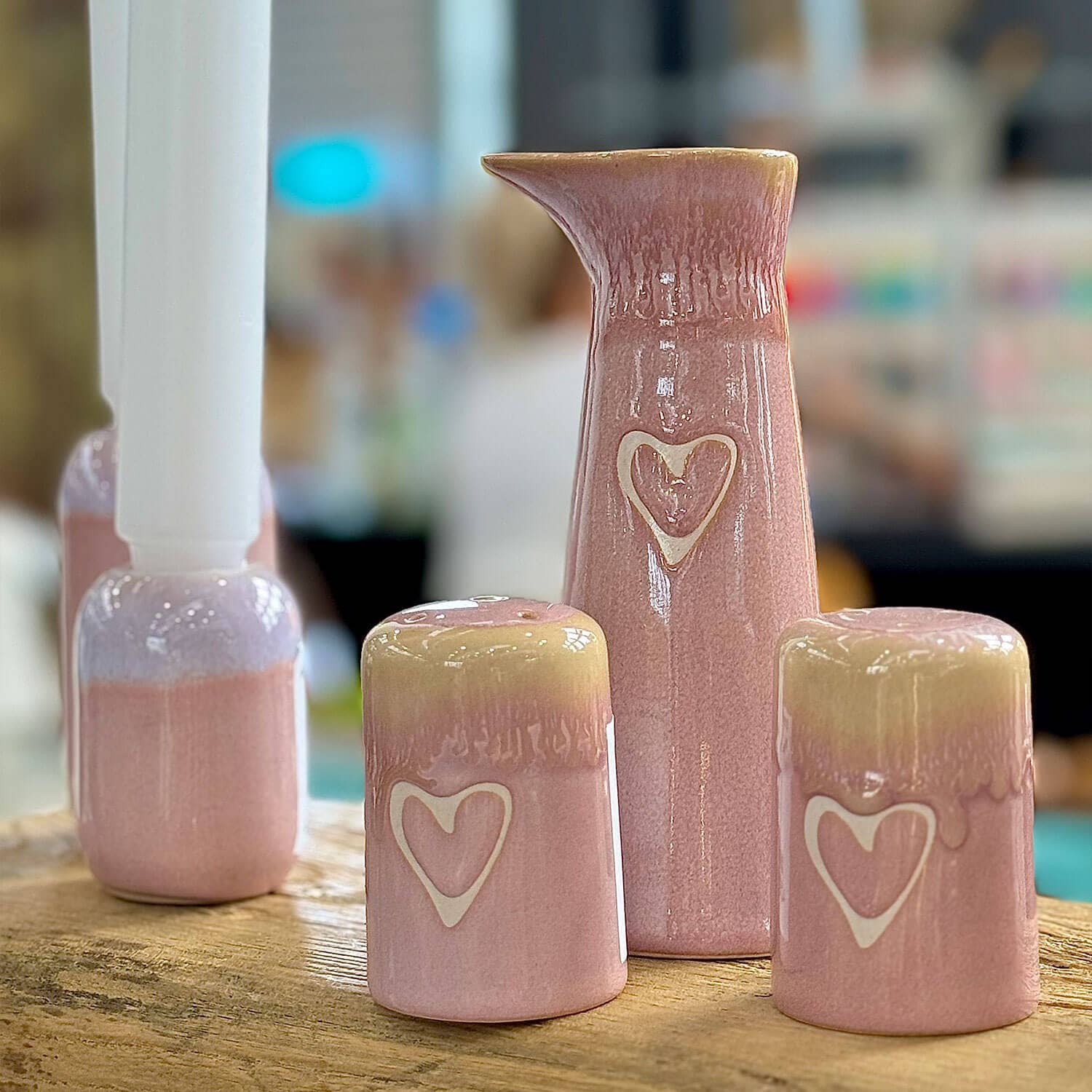 Mea-Living - Wholesale Coffee Mug - Stoneware milk jug "Heart" pink5