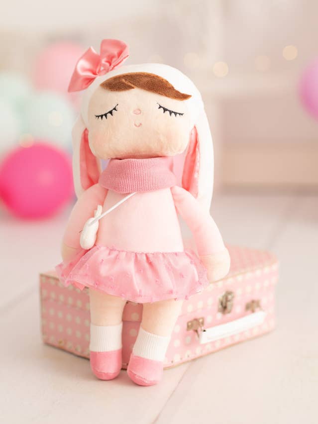 Stoffpuppe Lili Hase für den Großhandel von Crochetts