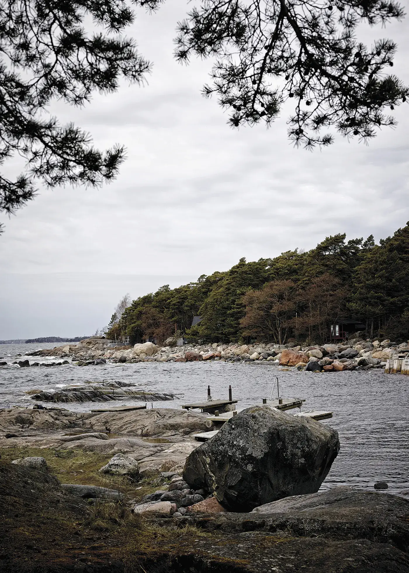 Cozy Publishing - Wholesale Home & Garden Book - Happy Homes - Hideaways12