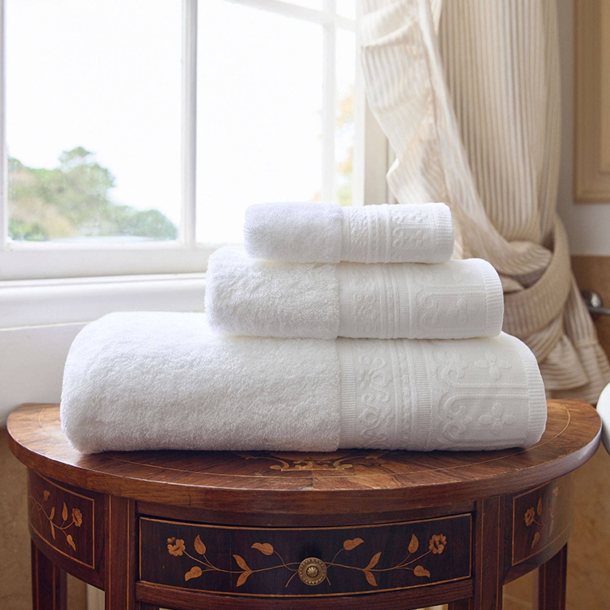 Torres Novas - Wholesale Bath towel - White Square7