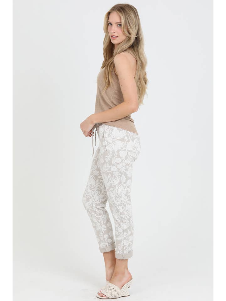 Nostalgia - Wholesale Pants - Women's - NP746-BW74 FLORAL PRINT JOGGER PANTS3