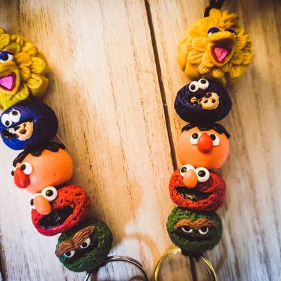 Lanyard van Sesamstraat en vrienden/Clay Lanyards voor wholesale door Knotty4Klay