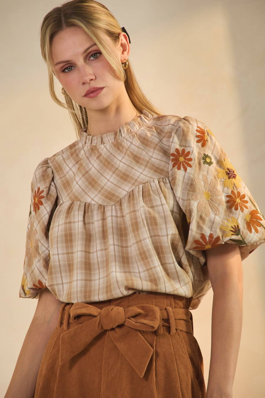 Oddi - Wholesale Blouse - Women's - Plaid Puff Sleeve Blouse1