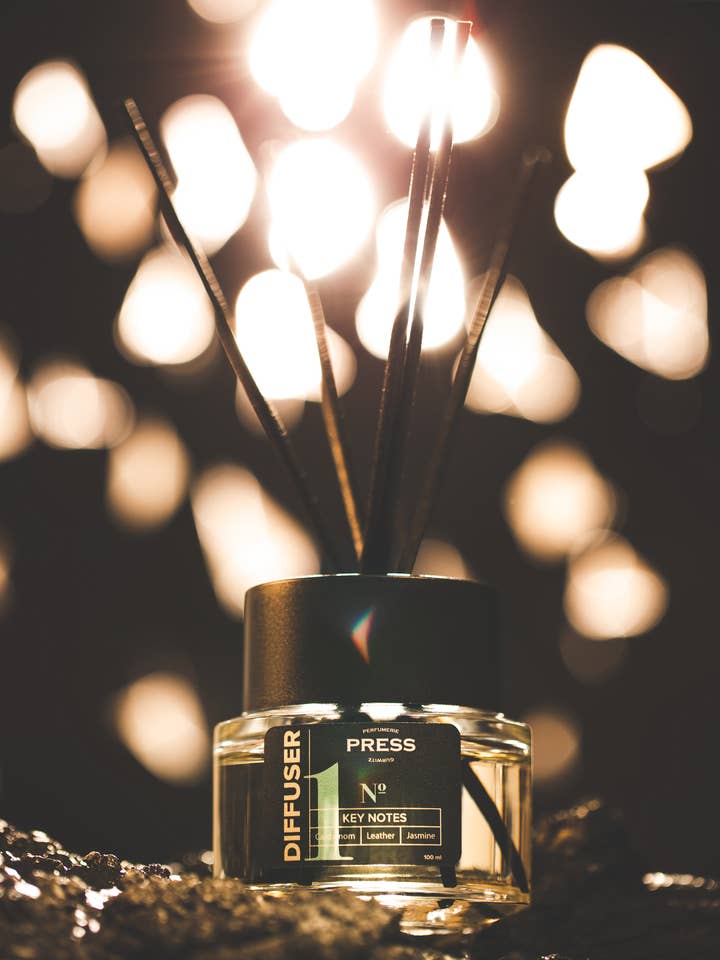 Diffuser № 1 Сardamon, Leather, Jasmine for wholesale by Press Gurwitz Perfumerie