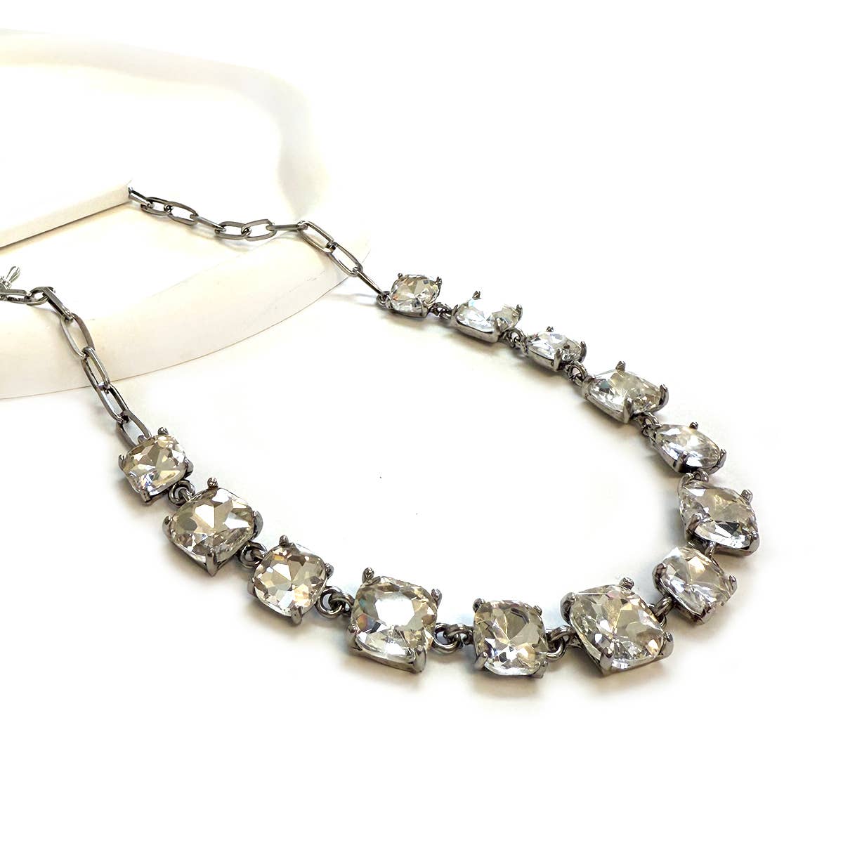 StarryNYC - Vente Collier maille et chaîne - Collier à chaîne à maillons en cristal carré en verre taillé en coussin27