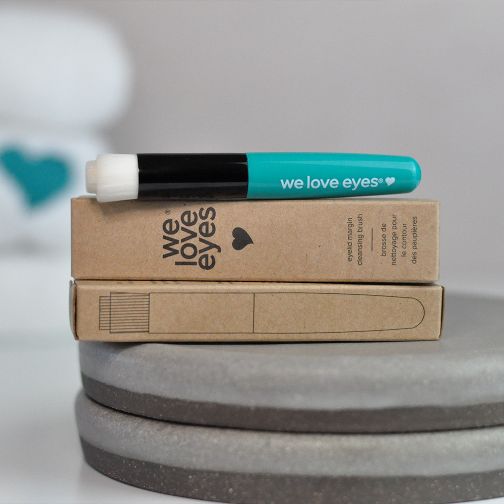 We Love Eyes - Vente Pinceaux de maquillage pour les yeux - Brosse nettoyante pour paupières1