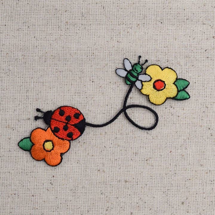 Daisy Flowers with Ladybug and Bee - Embroidered Patch - Iron on Applique for wholesale by Wholesale Applique