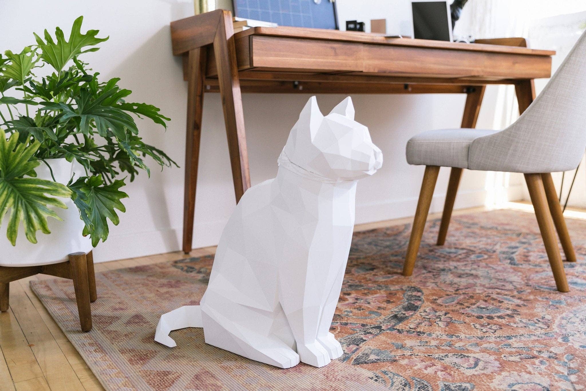 Abstract Home Art - Wholesale Decorative Tabletop Object - Lily - The Cat - White/Home Decor, Storage Bin, Trashcan4