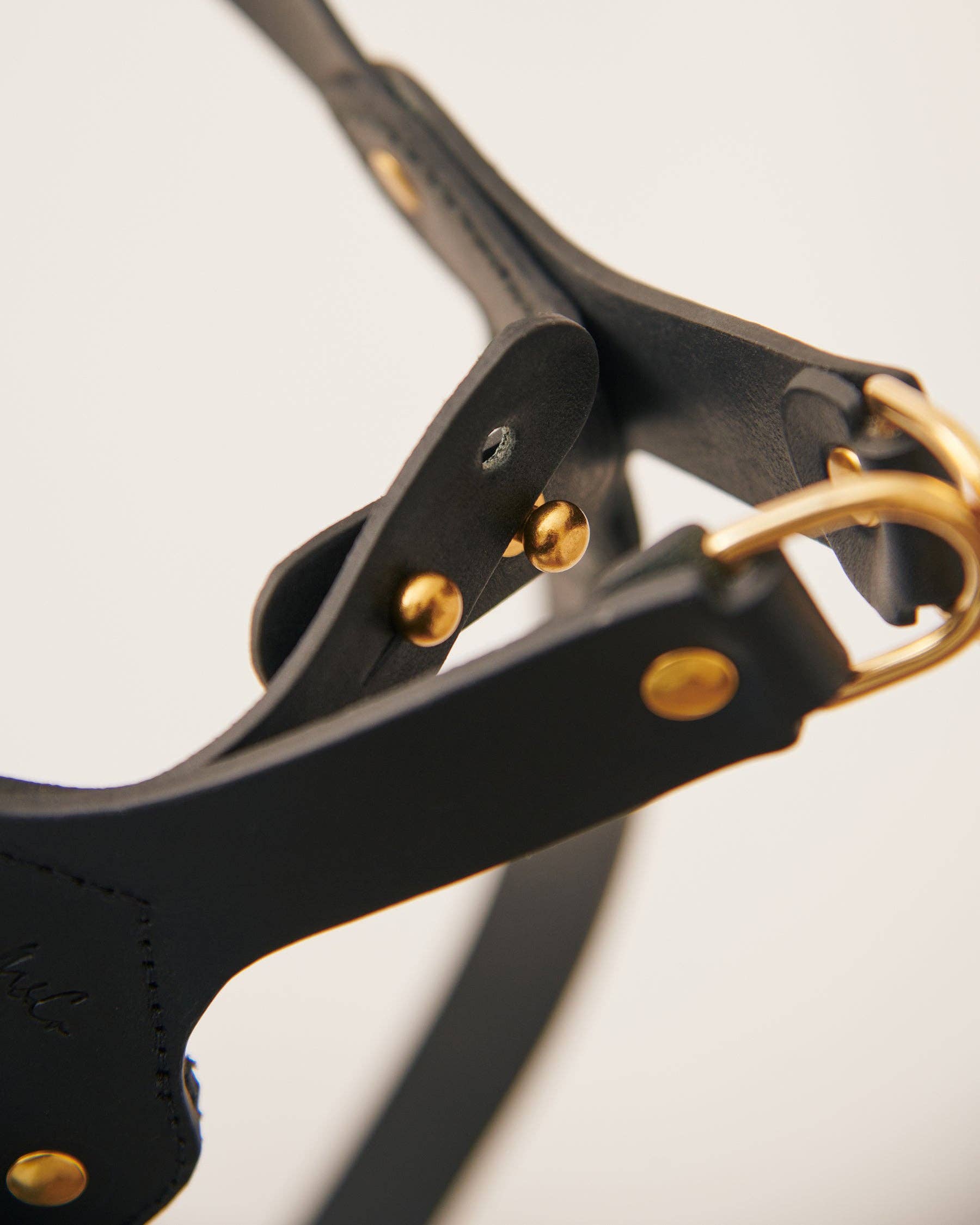 Muso & Co – Großhandel Haustiergeschirr – Hund – Klassisches Geschirr aus pflanzlich gegerbtem Leder40