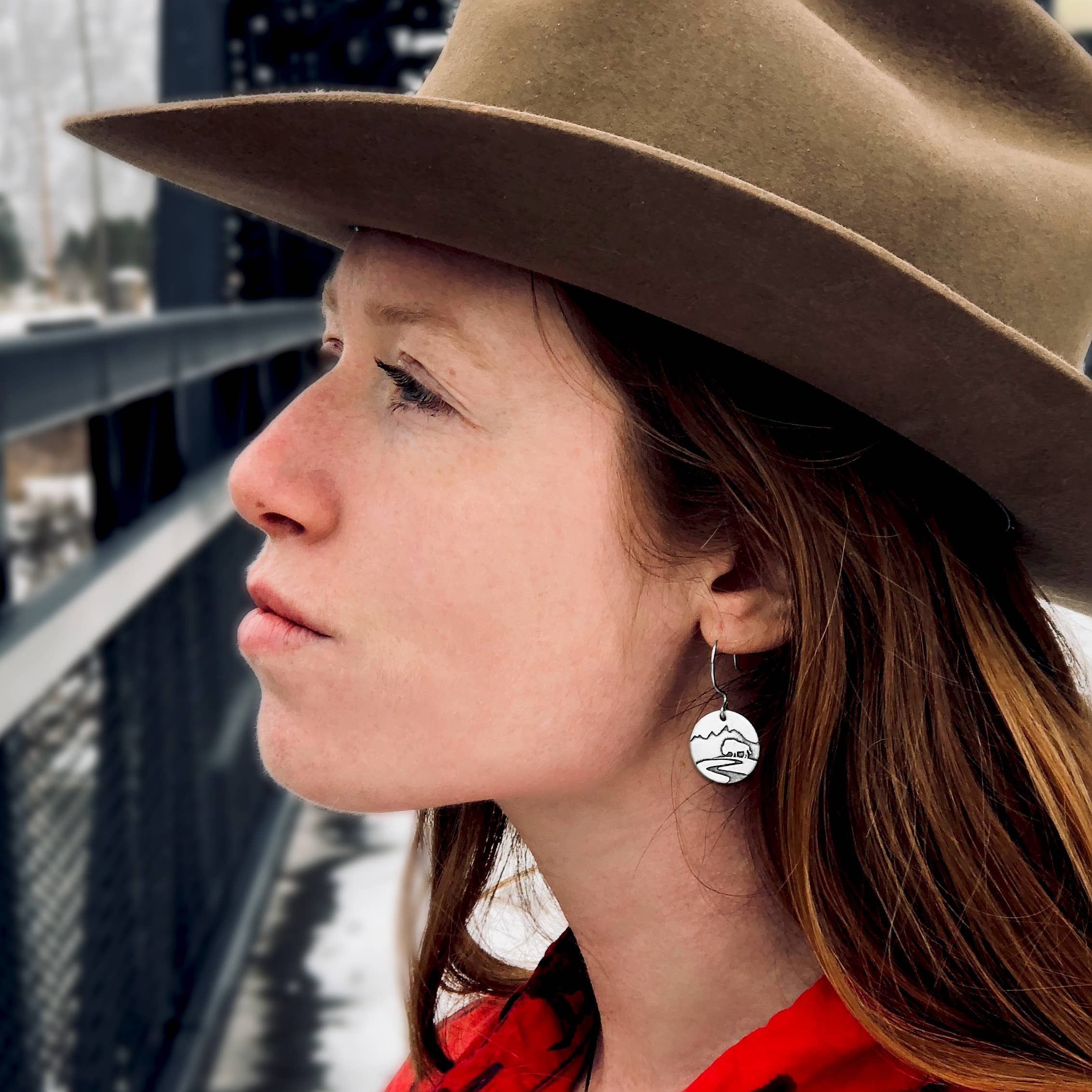 Daphne Lorna - Vente Boucles d'oreilles pendantes - Boucles d'oreilles Buff in the Tetons3