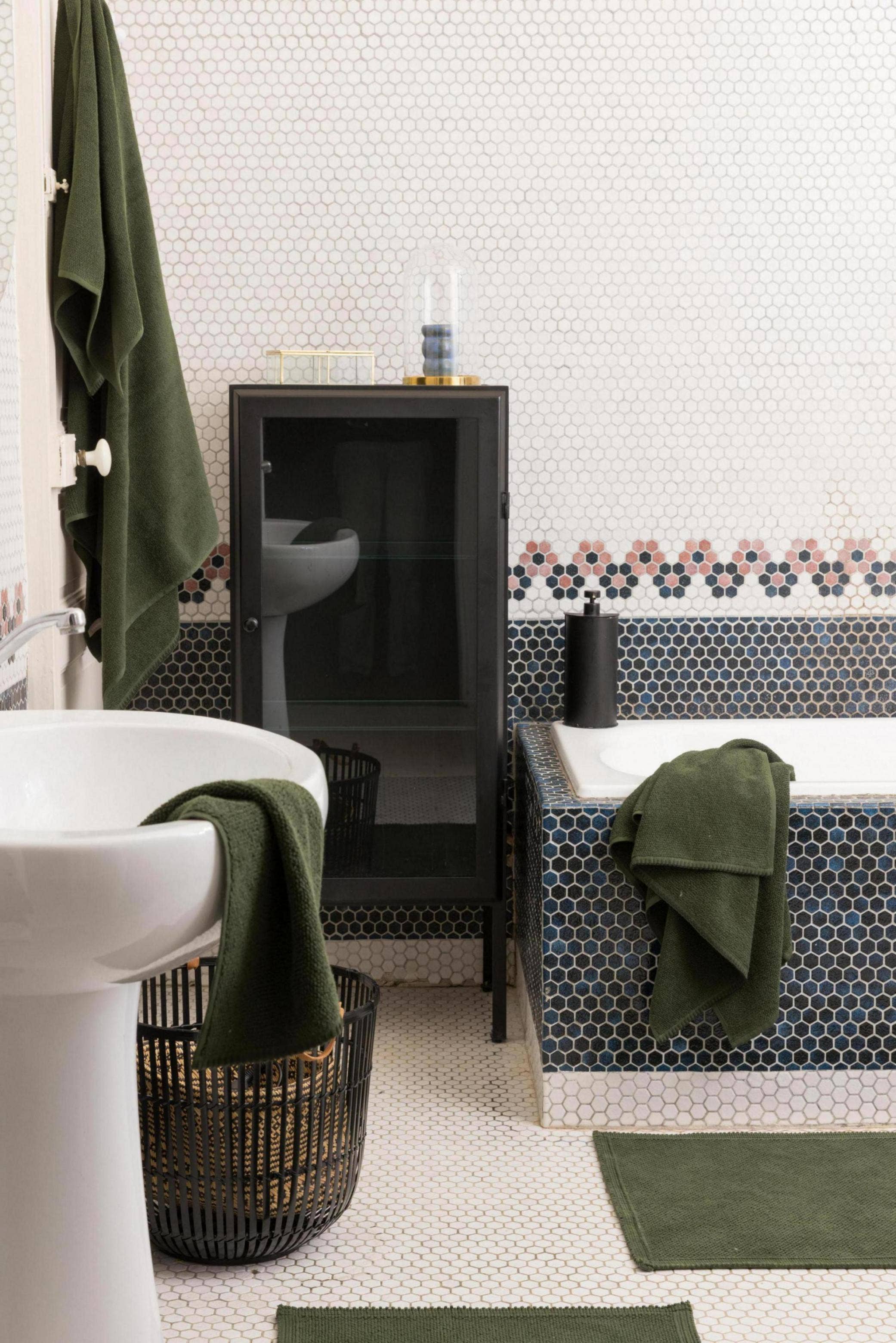 Maison Vivaraise & La Cerise sur le Gâteau – wholesale Hand towel – Bora Rosemary Bath Towel 50 X 1001