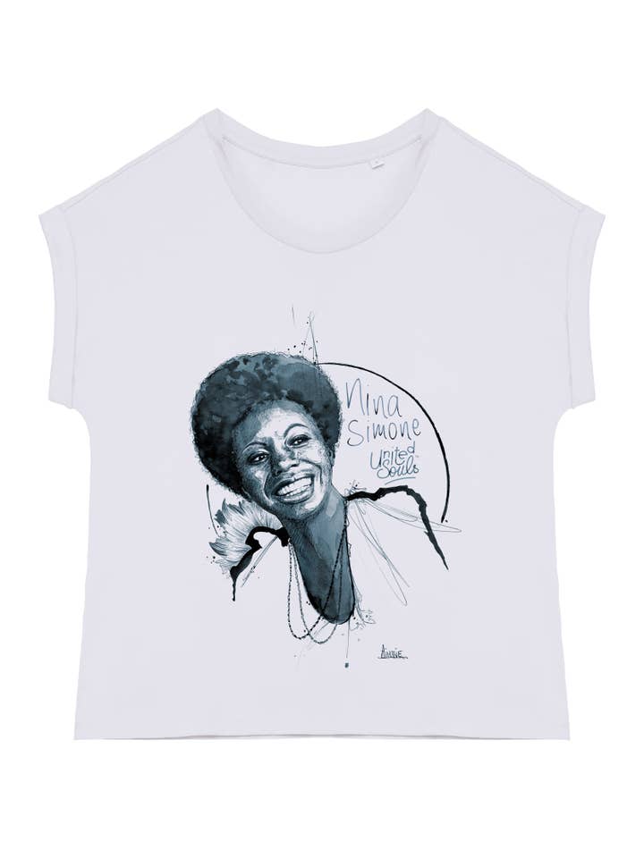 UNITED SOULS – Großhandel T-Shirt mit Siebdruck – Damen – Nina Simone I Damen-T-Shirt mit umgeschlagenen Ärmeln4
