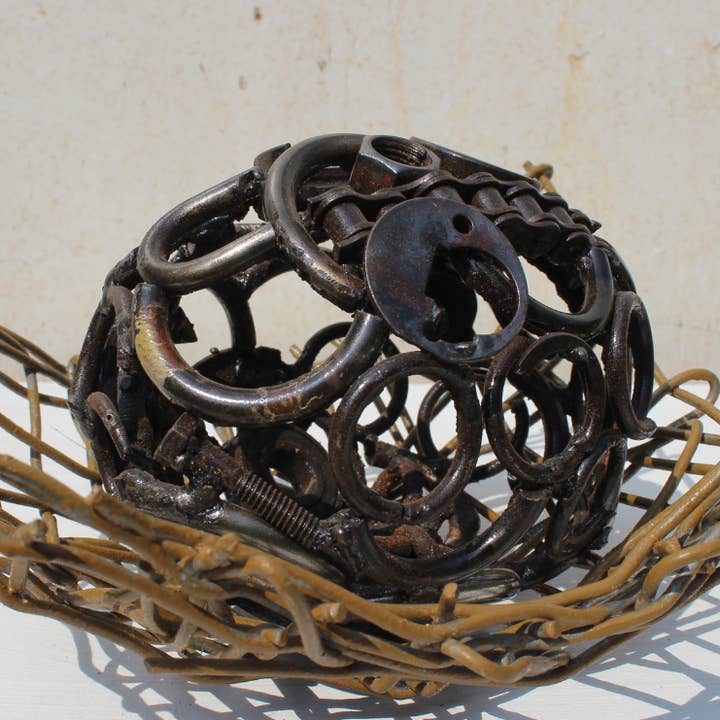 Flamingoäggkonstverk för wholesale av Maisie Grace Designs