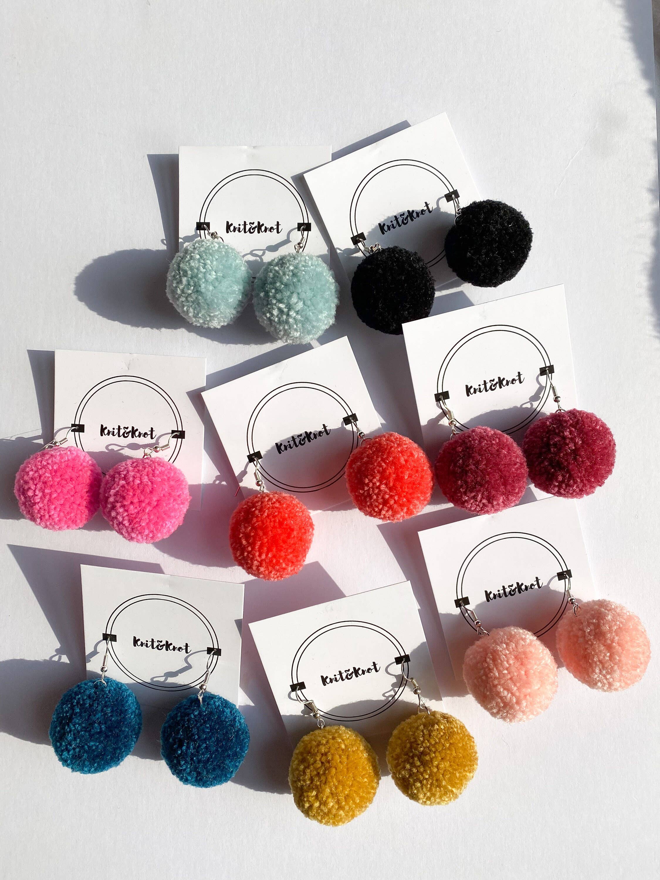Knit&Knot Designs – wholesale Dangle earrings – Small Pom Pom Earring6