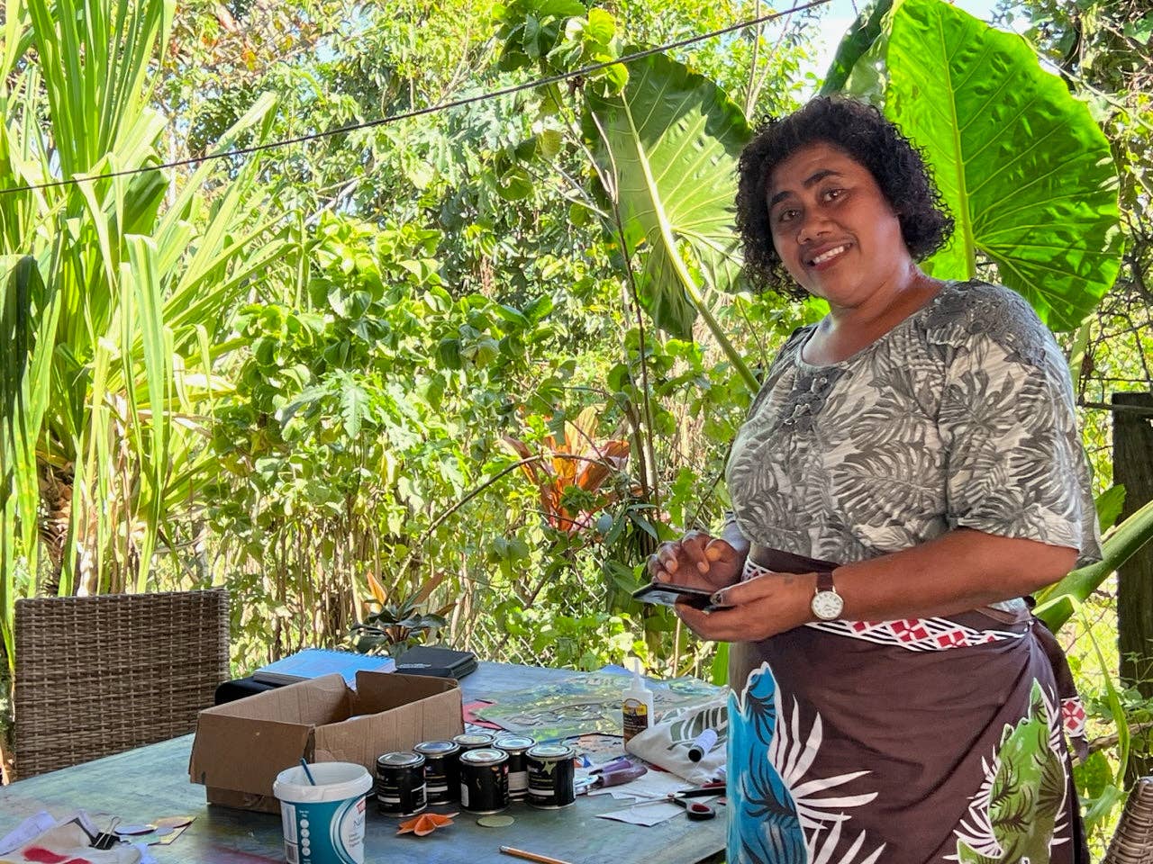 Rise Beyond the Reef - Wholesale Wall Accent - Niu Fan with Masi Flower15