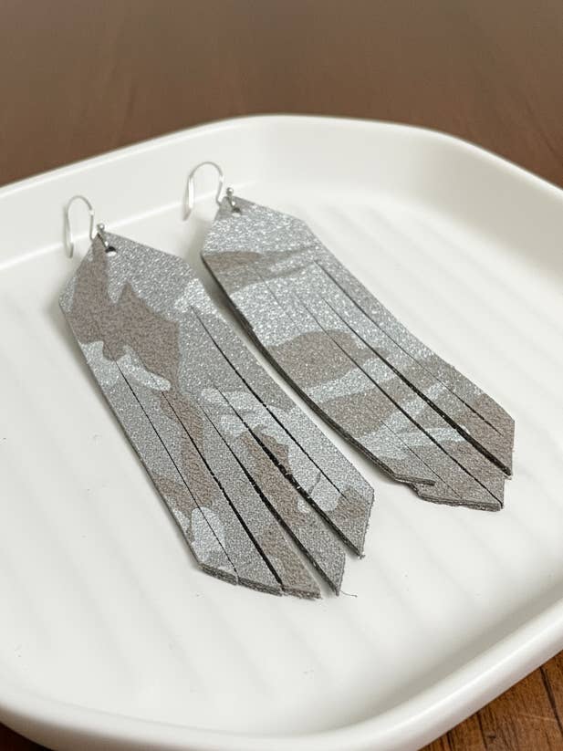 Graue Tarnung Fransen für den Großhandel von LC Designs