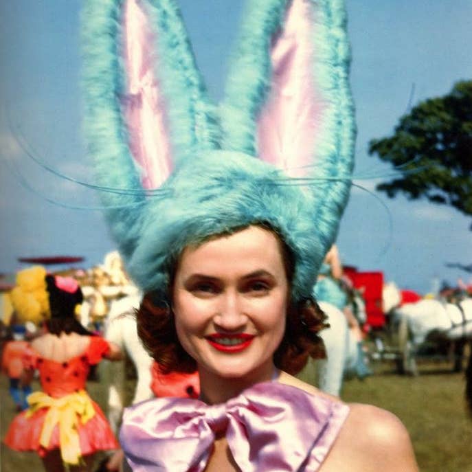 Fille de cirque pour la vente par Retrospect Greeting Cards