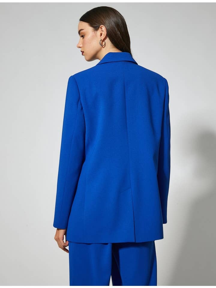 Blu Royal Blue Blazers da donna in vendita all'ingrosso su Faire3