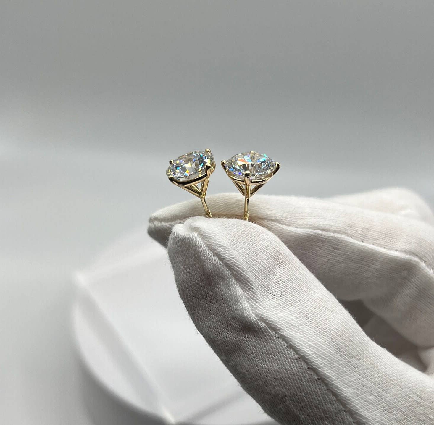 Elegant Jewels LLC - Vente Clous d'oreille - Boucles d'oreilles en or 14KT avec diamants ronds de laboratoire .5 CT3