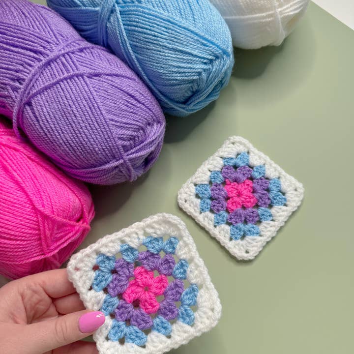 Emily's Weaving - Wholesale DIY Craft Kit - DIY Crochet Granny Square Craft Kit1