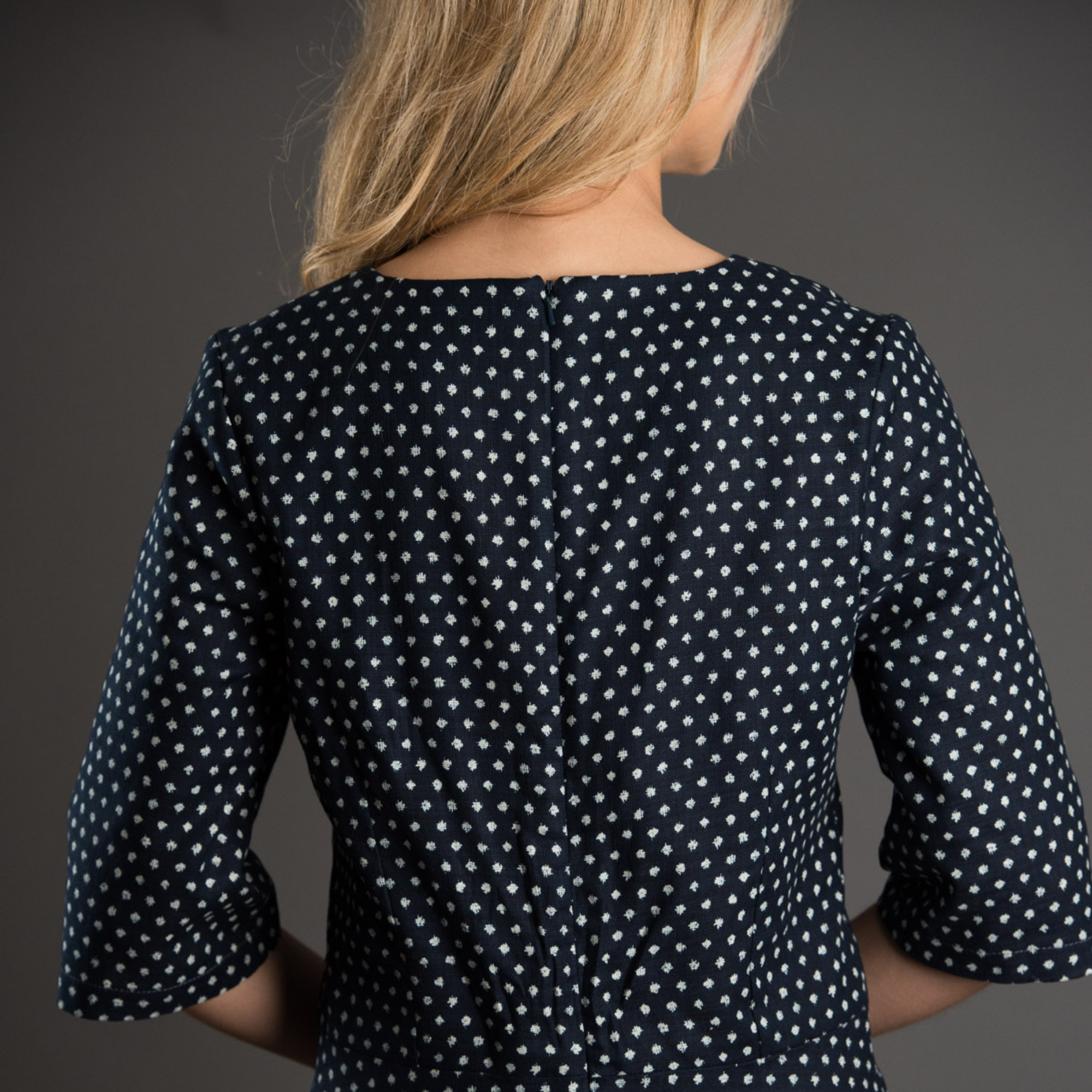 The Avid Seamstress LTD - Vente Kits de couture - Patron de couture de la robe trapèze4