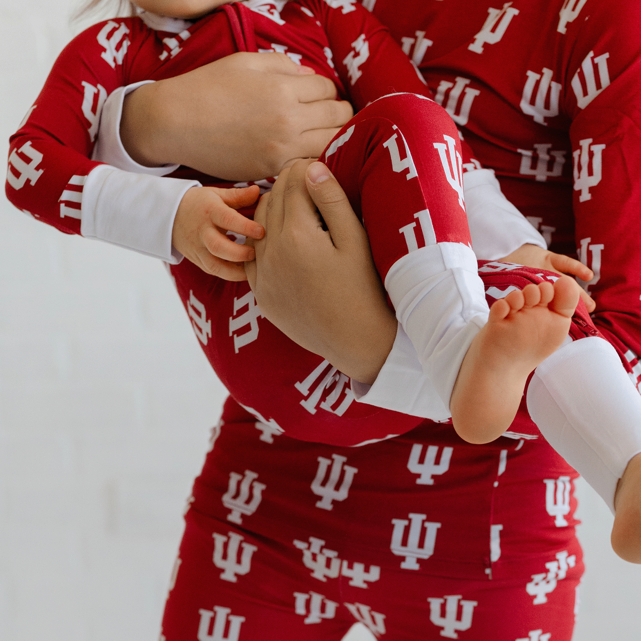 Tailgate Tikes - Wholesale Jumpsuit - Baby - Indiana Hoosiers Double Zipper Onesie2