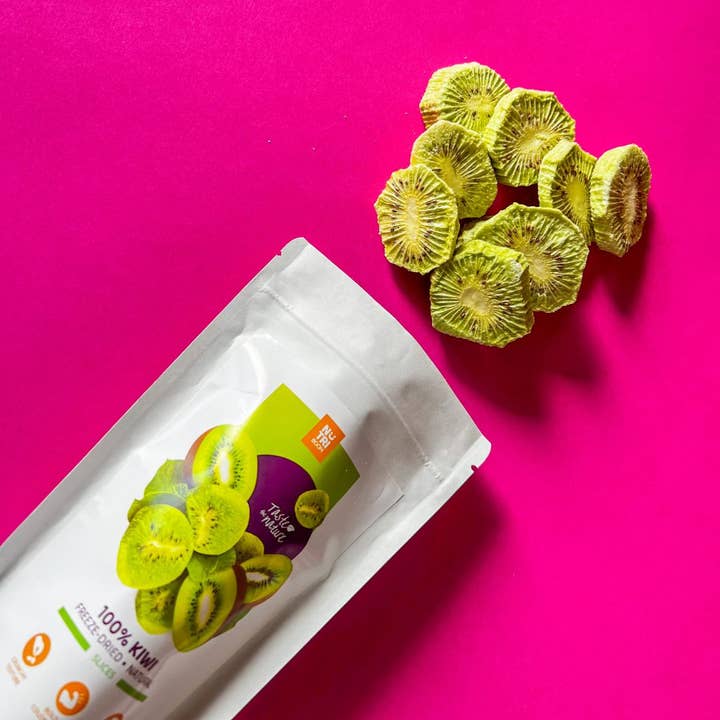 NutriBoom - Wholesale Dried/Dehydrated Fruit - Freeze Dried Kiwi: 20g and 35g packs