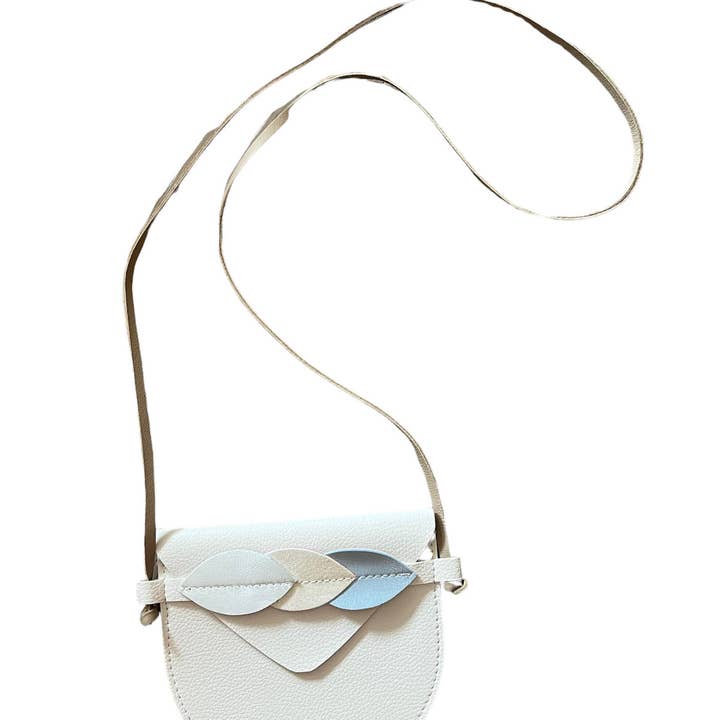 Borsa in pelle Mini Dancing Queen blu chiaro per la vendita all'ingrosso da parte di ILLYTRILLY