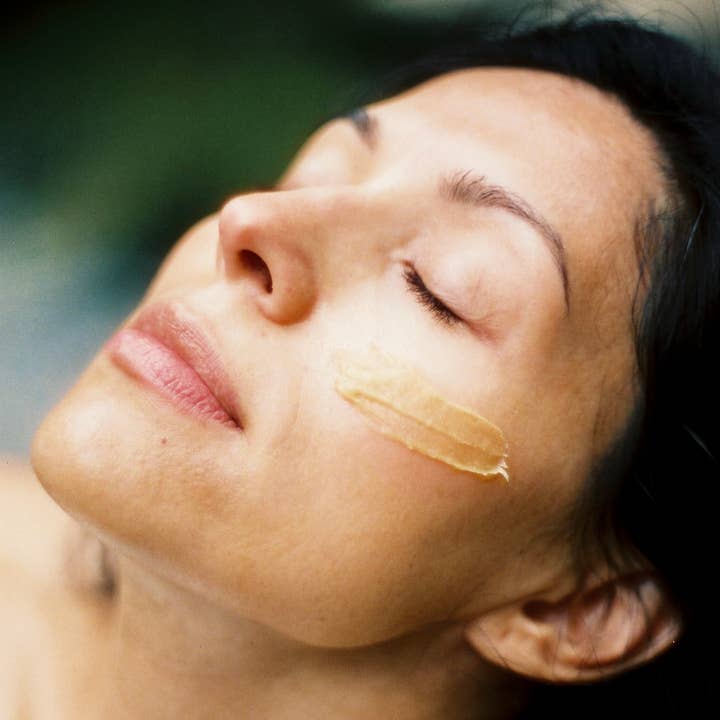 EarthTonics Botanical Skincare - Wholesale Facial Exfoliant/Scrub - Honey + Bamboo Facial Scrub