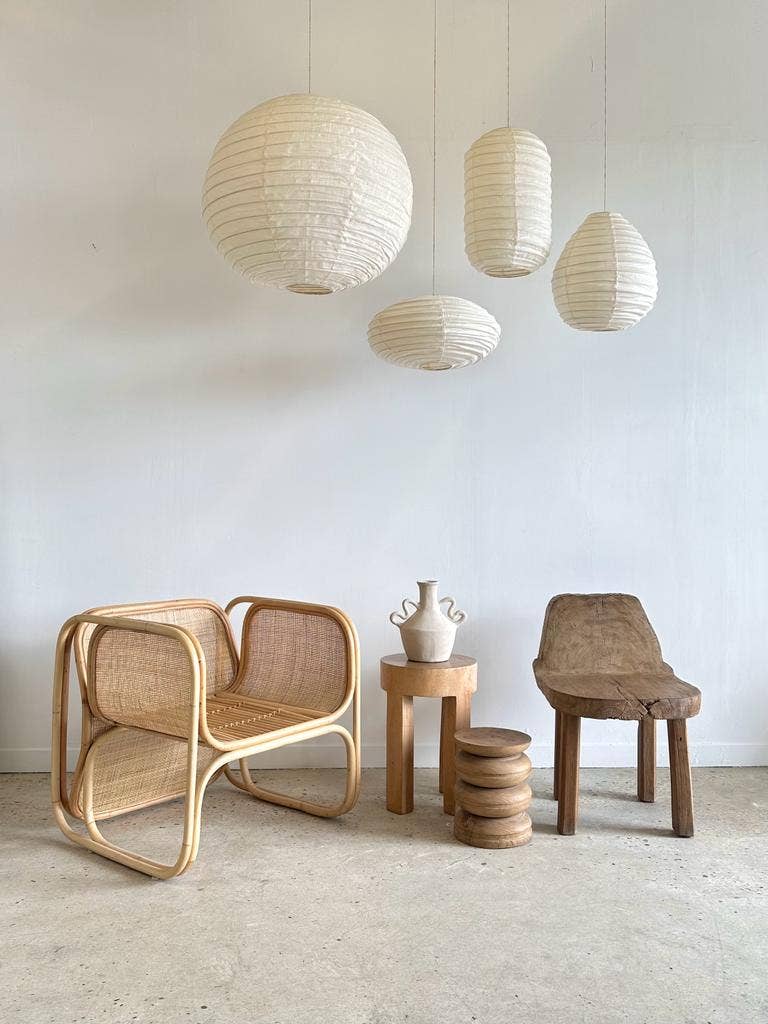 Office Objets - Wholesale Chandelier/Hanging Light - Average Japanese-style oval flattened pendant in rattan and natural linen H30 D4510