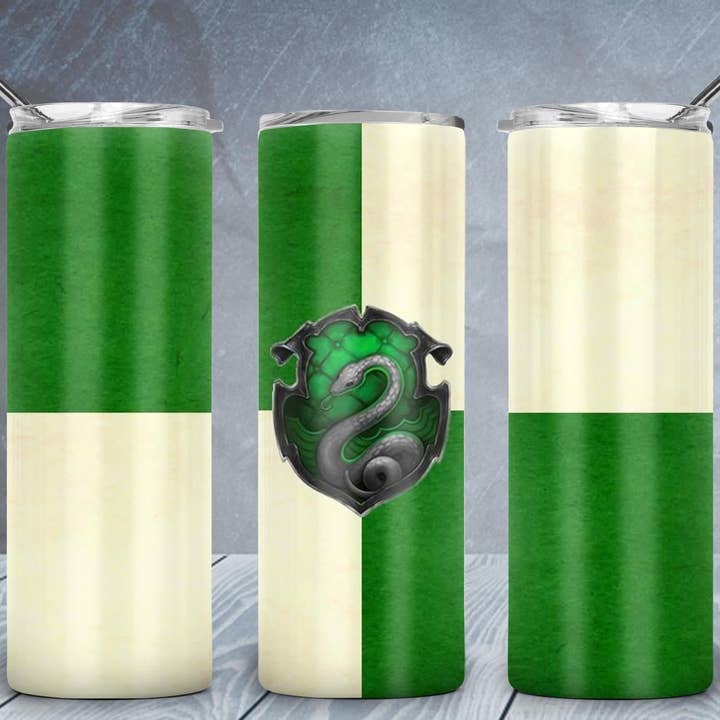 Gobelet Crest pour la vente par Smile Graphics and Design