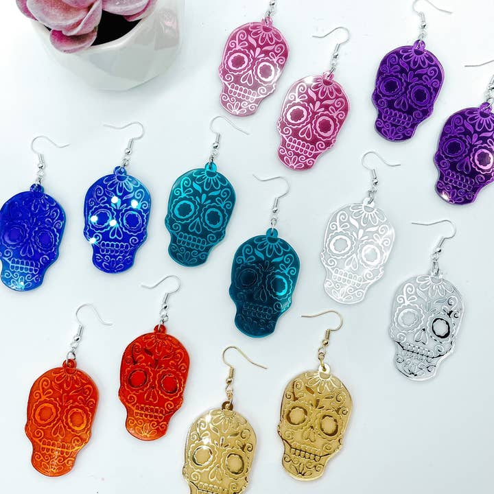 Pendants tête de mort en sucre pour la vente par Born 2 Blossom Designs
