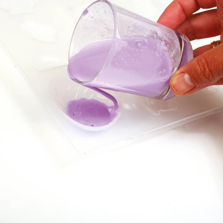 Graine Créative - Wholesale DIY Craft Kit - Kids - DINO SOAP WORKSHOP11