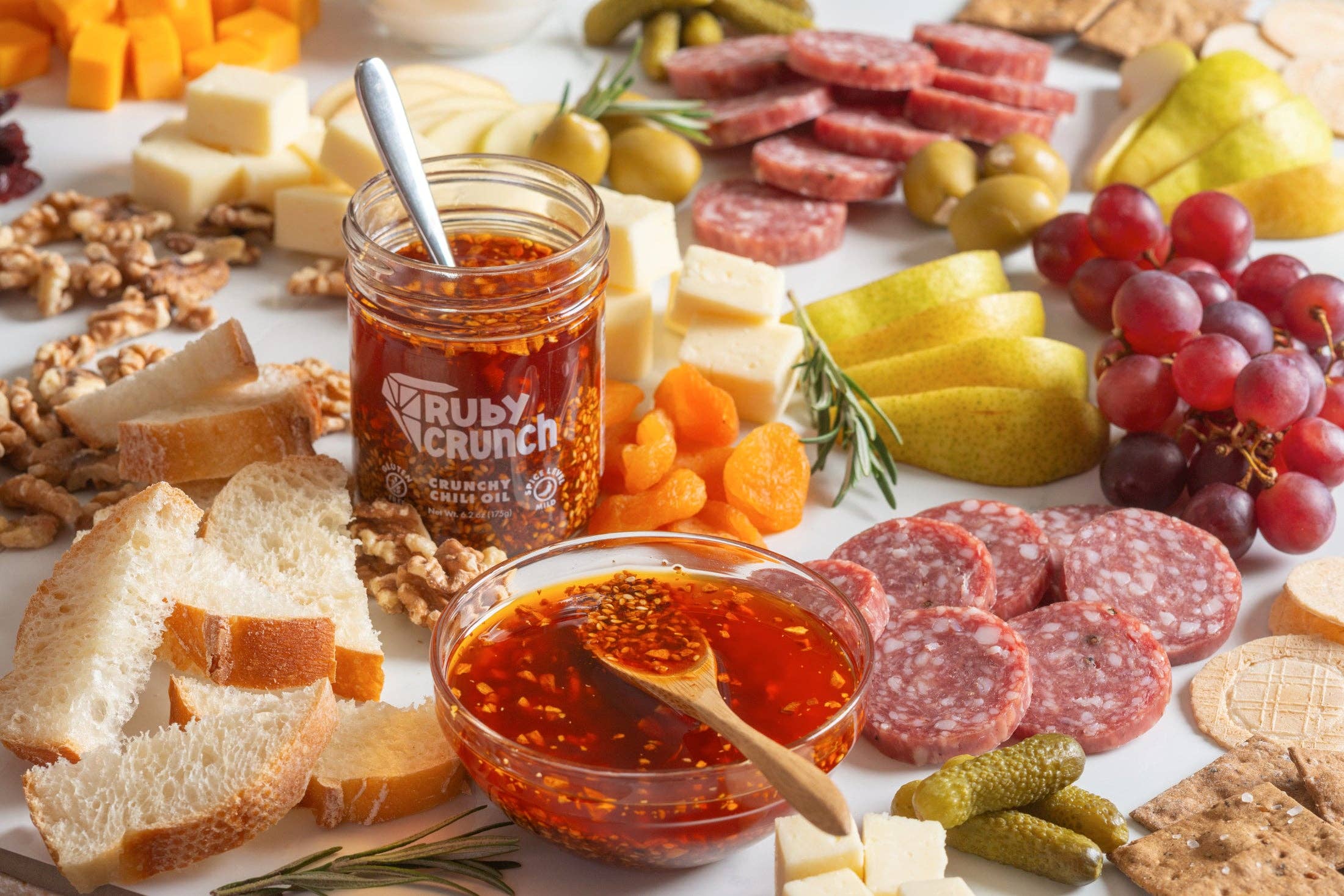 5 Lakes Flavor - Wholesale Sauce - Chili Crisp with Olive Oil – Ruby Crunch Original, 8oz Jar7