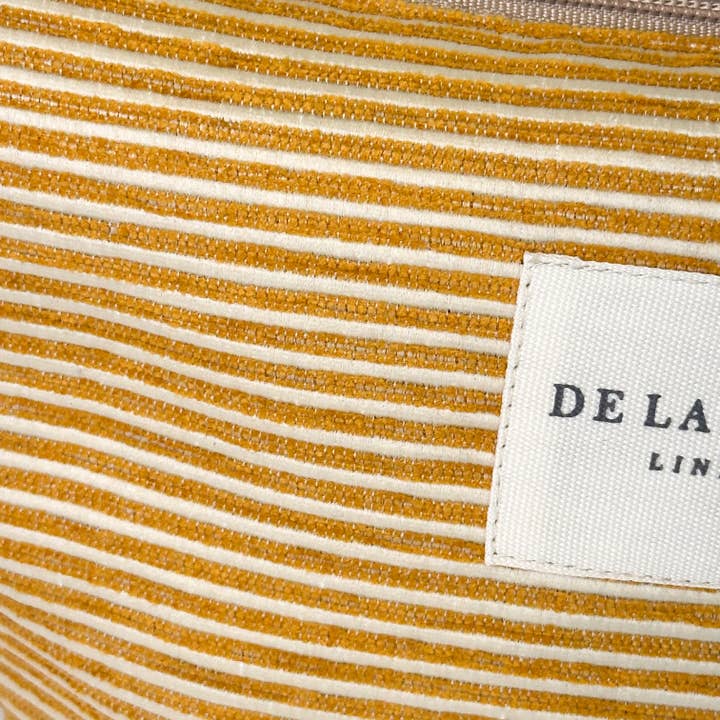 DE LA MUR LINE US Inc - Wholesale Makeup/Cosmetic Bag - Makeup Bag Acel