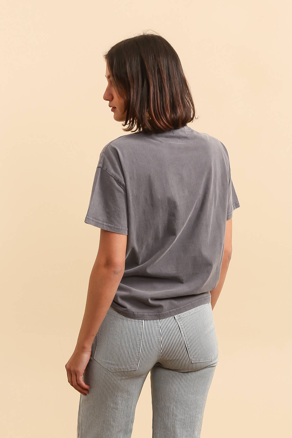 INSPIRATION STUDIO - Wholesale T-Shirt - Women's - Faded Effect Screen-Printed "Habibi" T-Shirt - REF 9016711