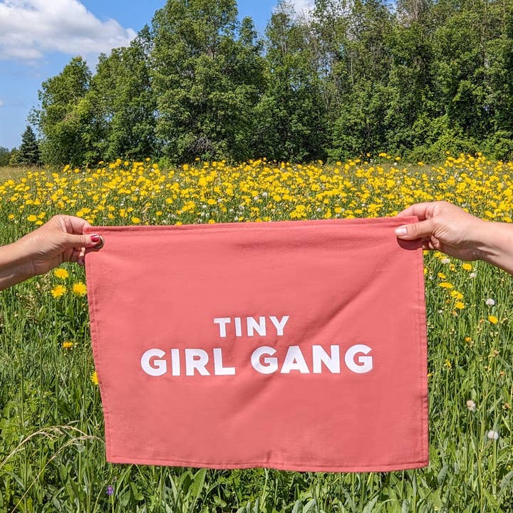 Banner de Tiny Girl Gang para venta al por mayor de Cabin Design Co