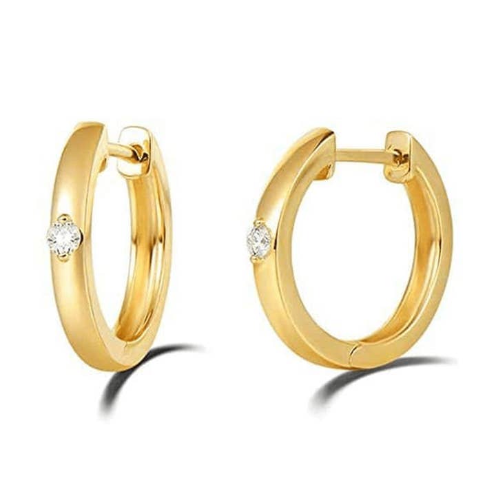 Créoles Dainty Diamond en or jaune 14 carats pour la vente par Fanci Me Jewelry