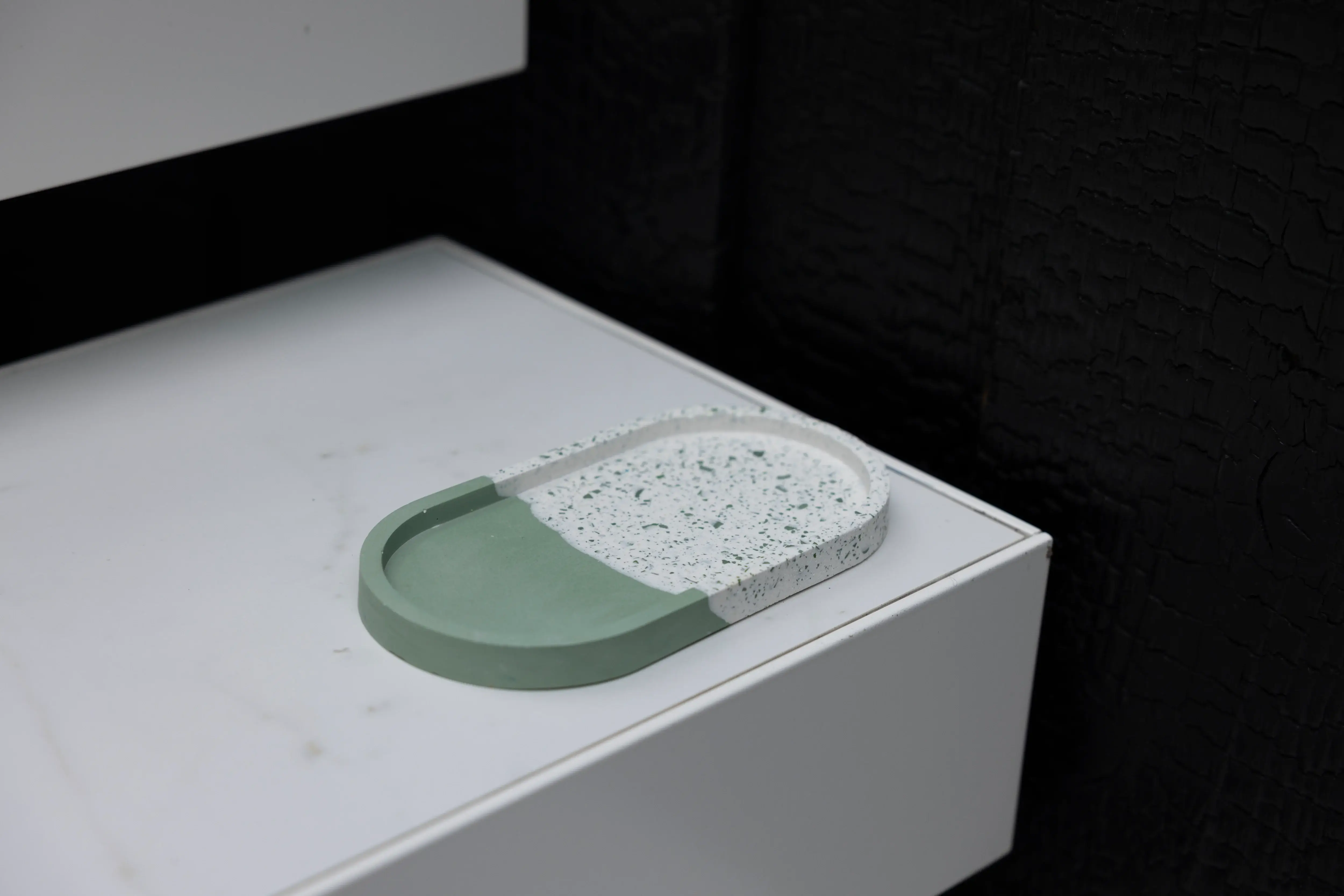 Luxe Home Decor Ltd - Vendita all'ingrosso Portagioie - Vassoio diviso verde salvia1