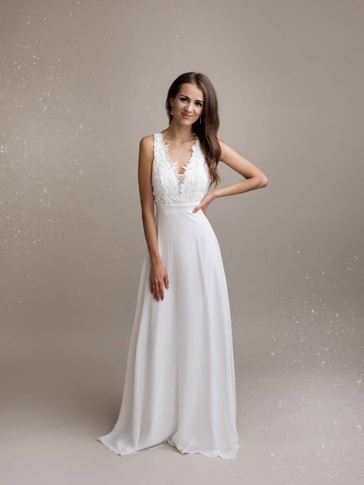 Eva & Lola - Epsilonn - Wholesale Gown - Women's - Long strapless dress decorated with lace - R13601