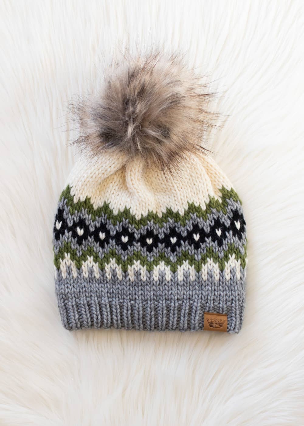 Panache Apparel Co. – Engroshandel Beanie - Dame – Creme, grøn, sort & grå mønstret pom-pom hue6