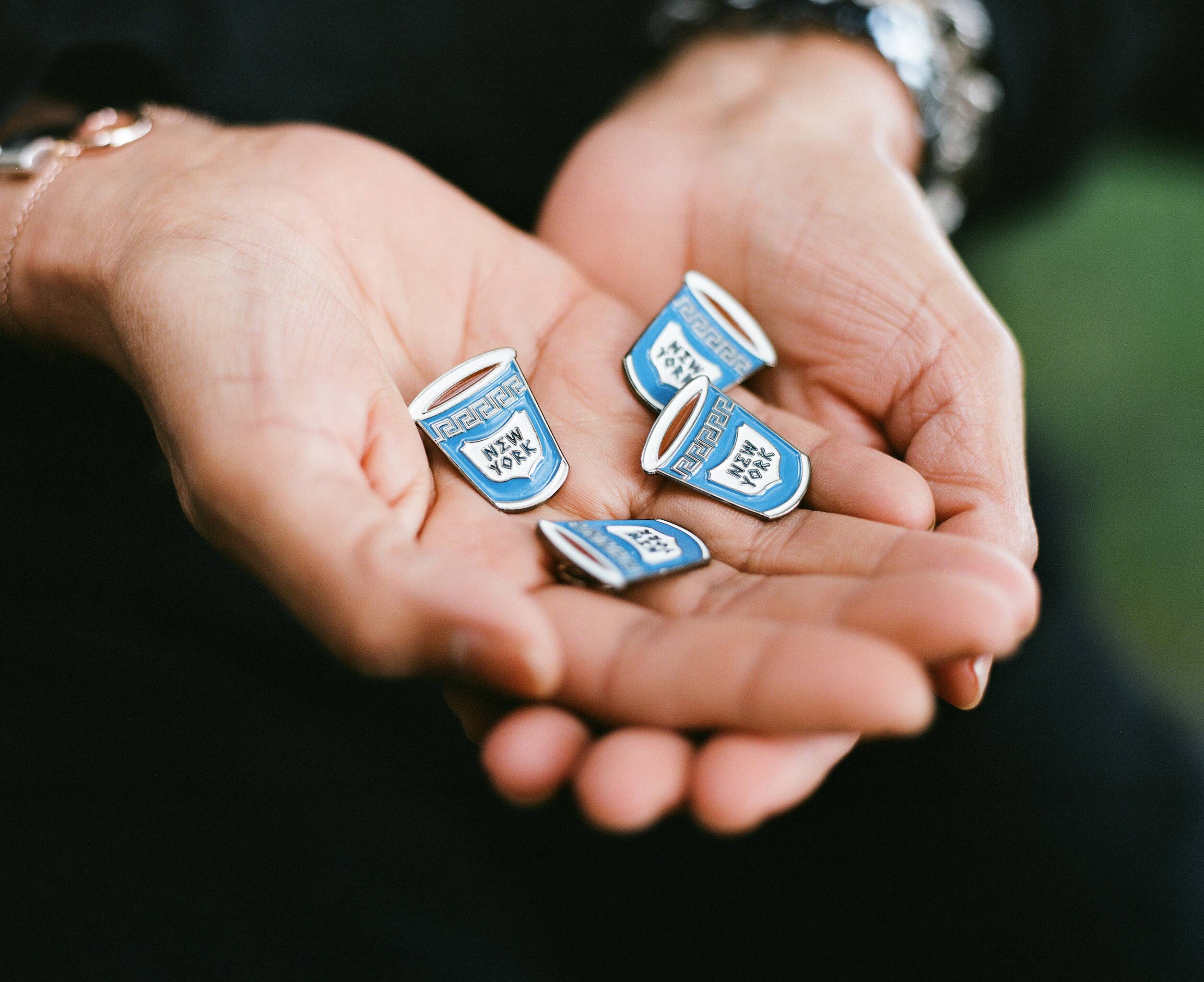 CaraCaraNYC - Wholesale Lapel Pin/Button - NYC Coffee 1" Enamel Pin6