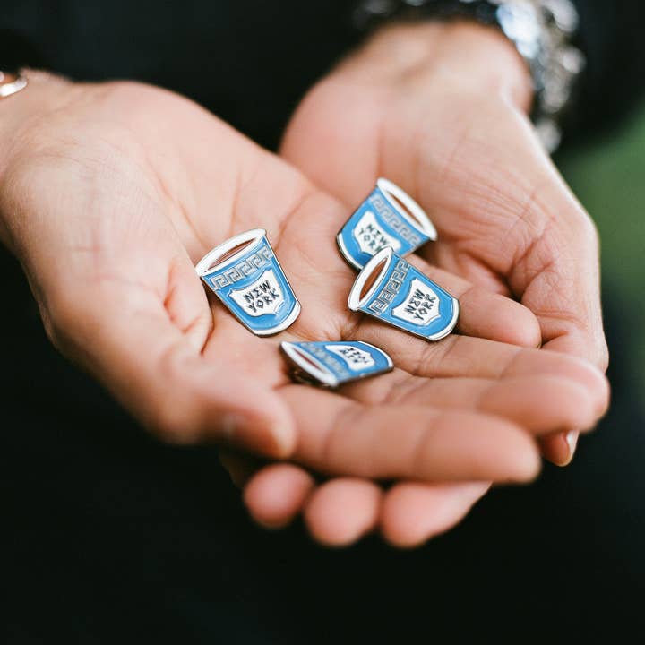 CaraCaraNYC - Wholesale Lapel Pin/Button - NYC Coffee 1" Enamel Pin6