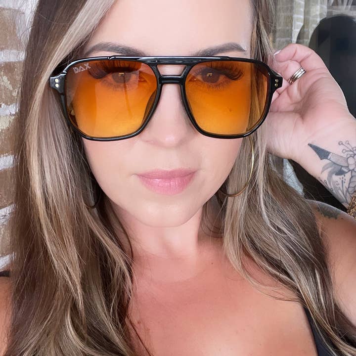 DAX Eyewear - Wholesale Sunglasses - Women's - Skye - Unisex Oversized Aviator 3