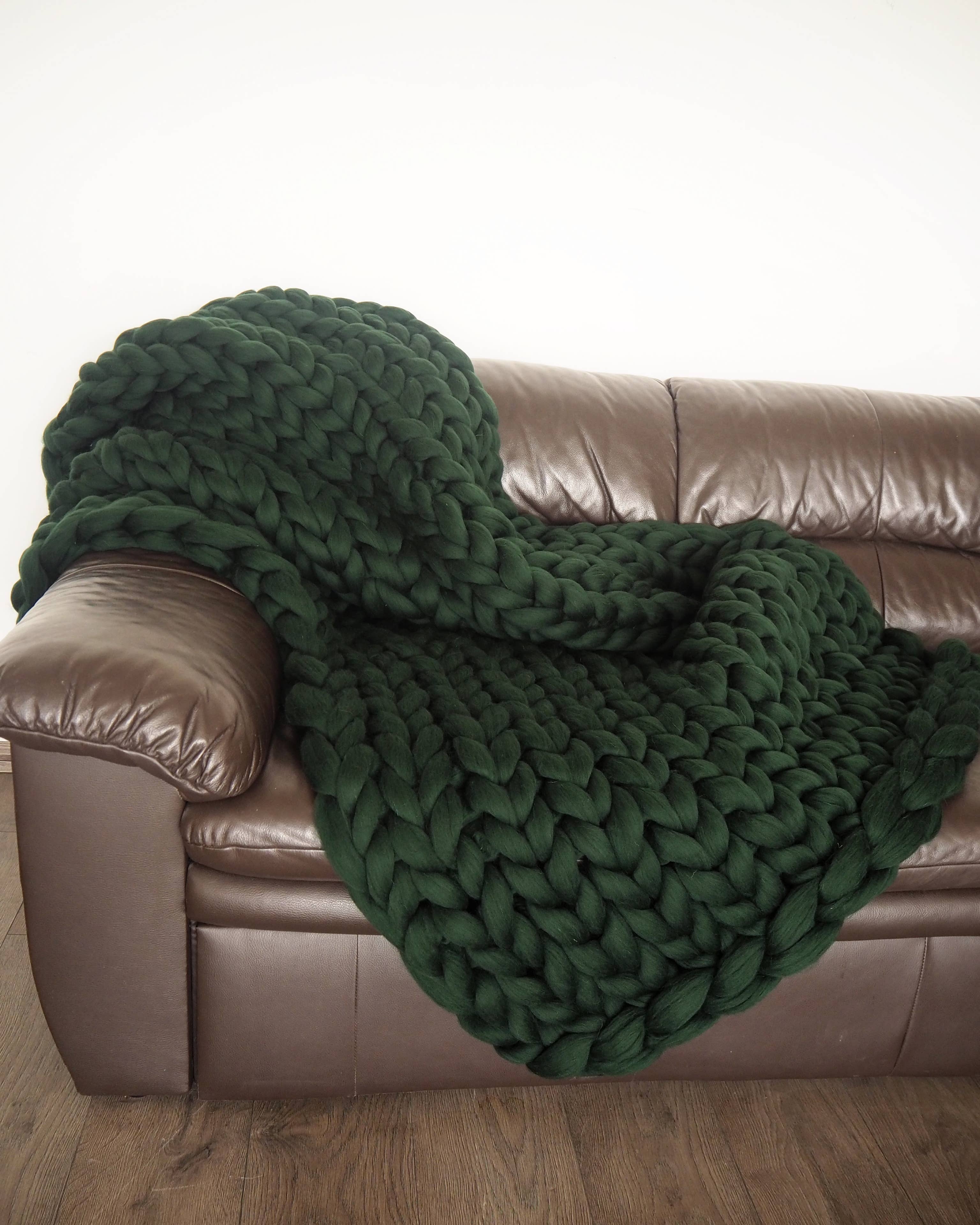 Chunky Wool Studio - Wholesale Throw Blanket - Chunky Knit Blanket  - 30 colors available8