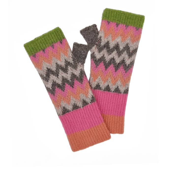 DORA CHEVRON WRIST-WARMER INPINK MIX for wholesale on Faire2