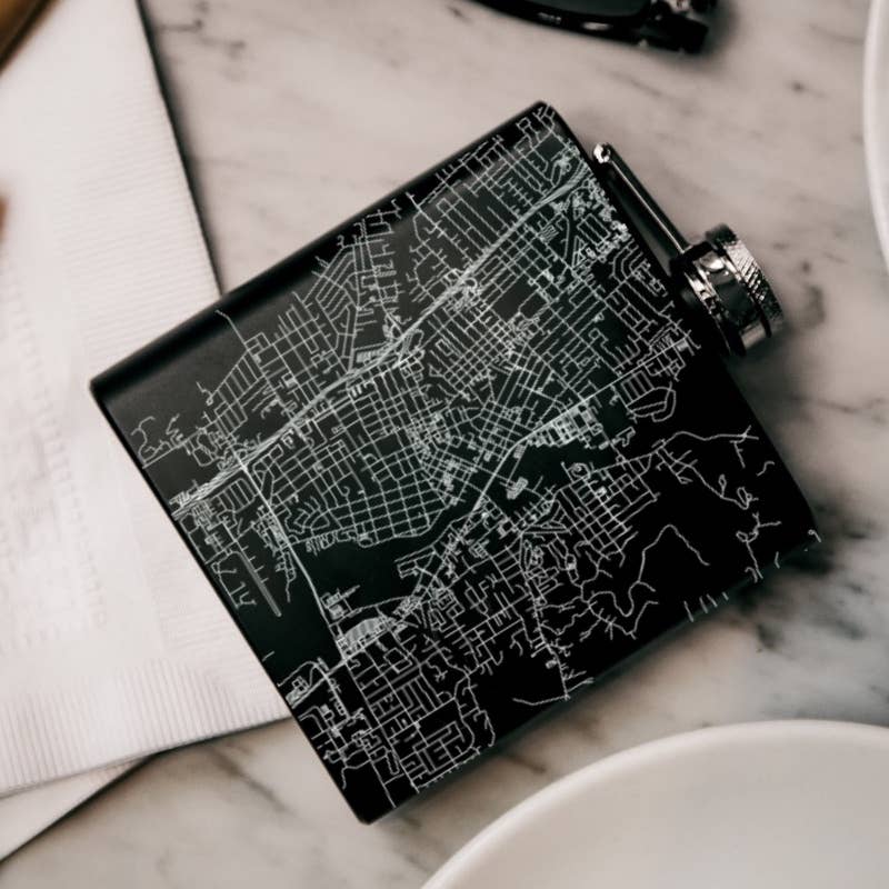 JACE.design - Wholesale Flask - Napa CA Map Hip Flask in Matte Black0